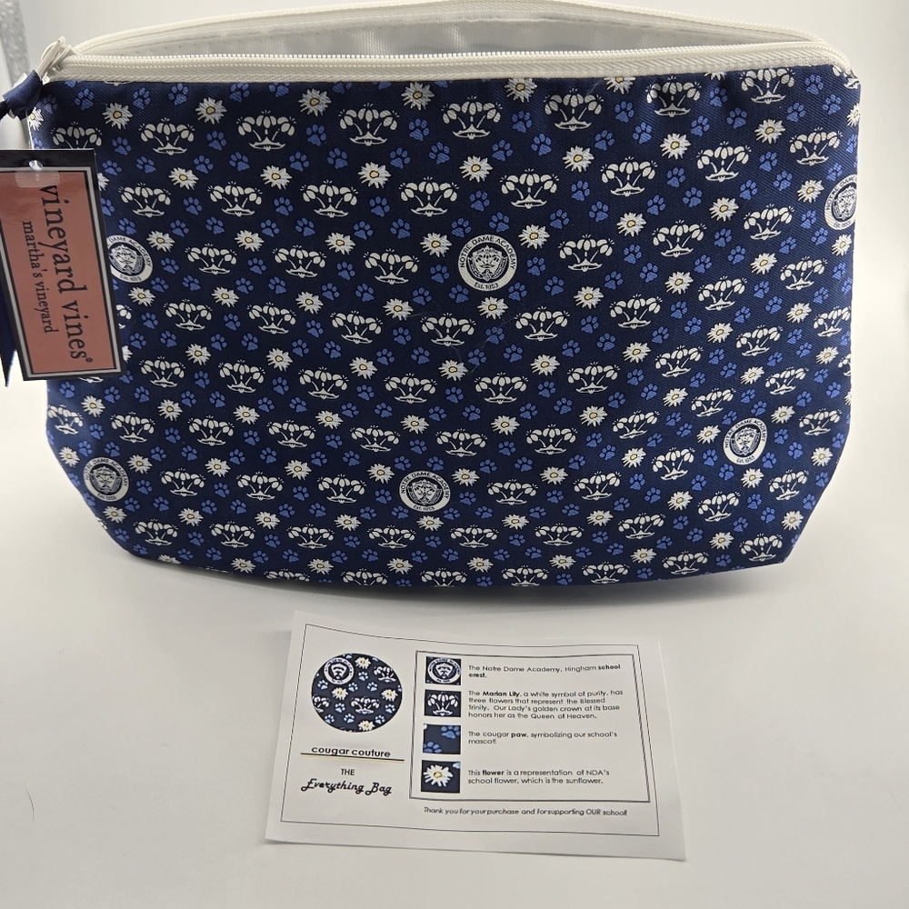 Vinyard Vines Notre Dame Academy Hingham School Crest Shaving or Cosmetic Bag - Picture 3 of 10